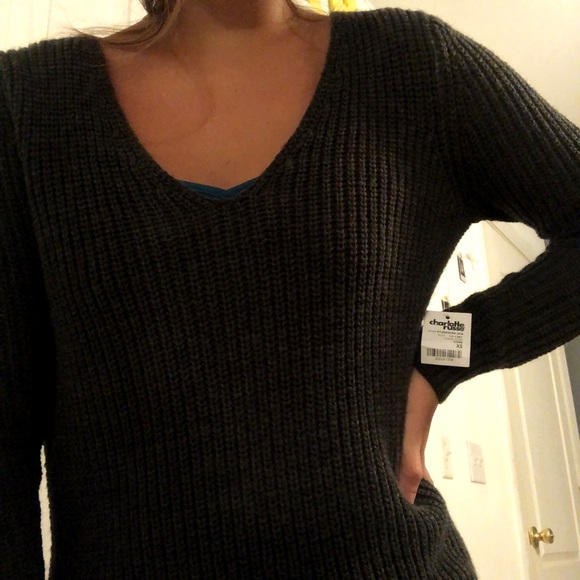 Too small! - Picture 3 of 3